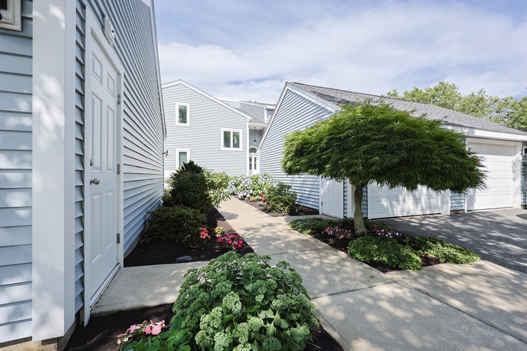 12 Cliffside Dr Oceanview