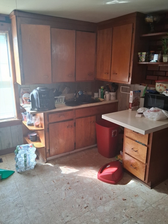 13 Hampden St, Worcester, MA Photo #3