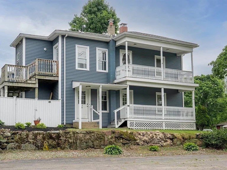8 Oak St #1, North Attleboro, MA, 8 Oak St #1, North Attleboro, MA Photo #9