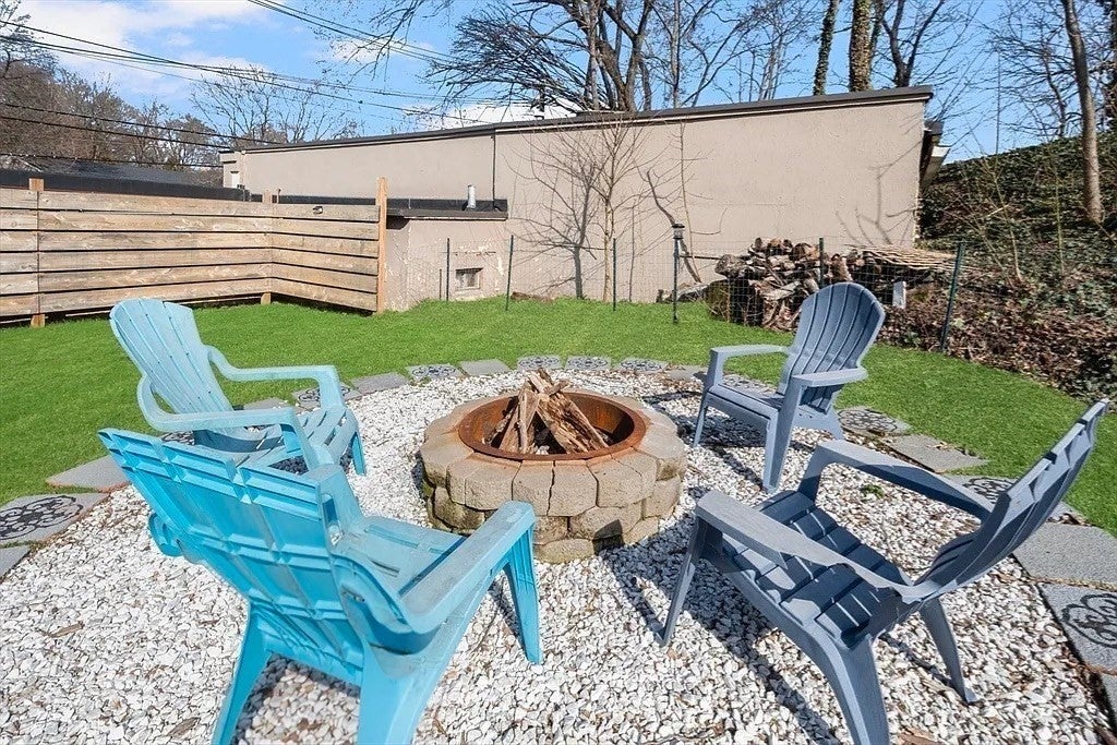 8 Oak St #1, North Attleboro, MA, 8 Oak St #1, North Attleboro, MA Photo #3