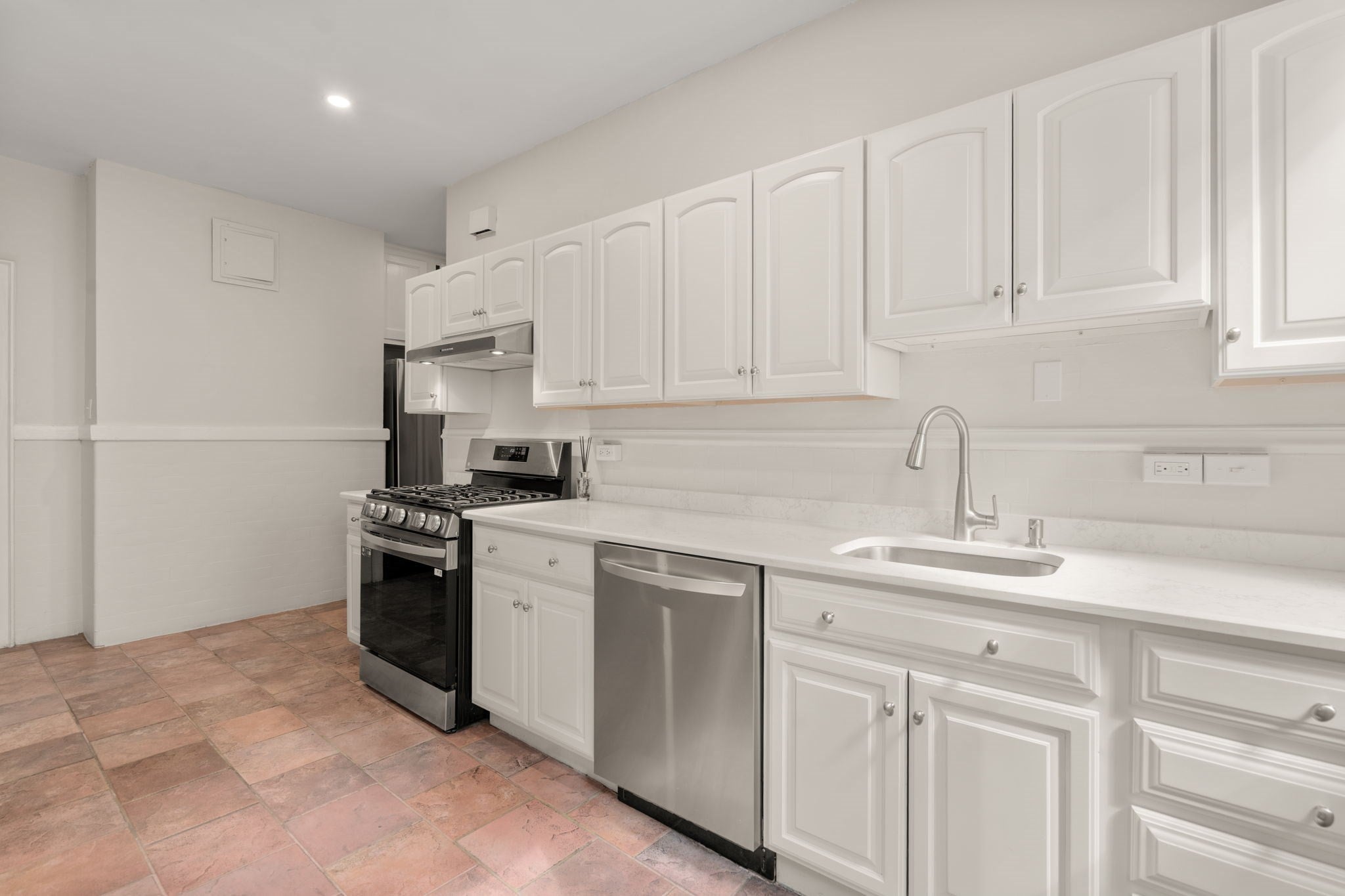 67 Green St #67, Brookline, MA, 67 Green St #67, Brookline, MA Photo #3