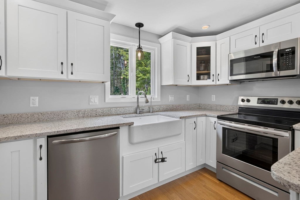 28 Sherrick Ave, Holbrook, MA, 28 Sherrick Ave, Holbrook, MA Photo #6
