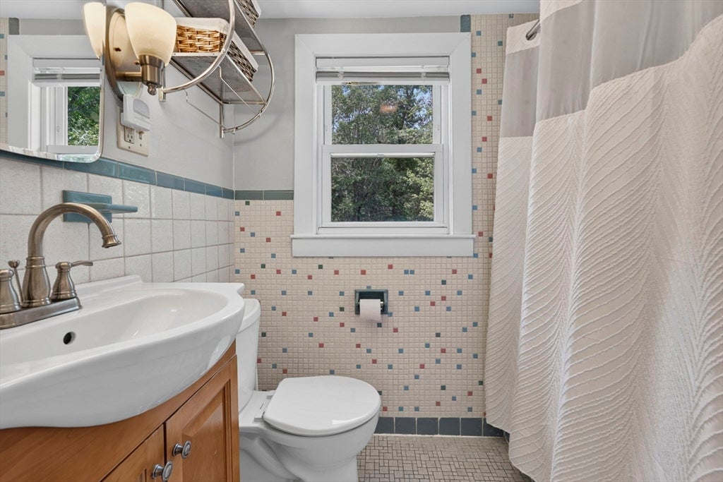 28 Sherrick Ave, Holbrook, MA, 28 Sherrick Ave, Holbrook, MA Photo #27