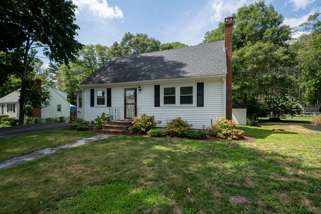 28 Sherrick Ave, Holbrook, MA, 28 Sherrick Ave, Holbrook, MA Photo #2