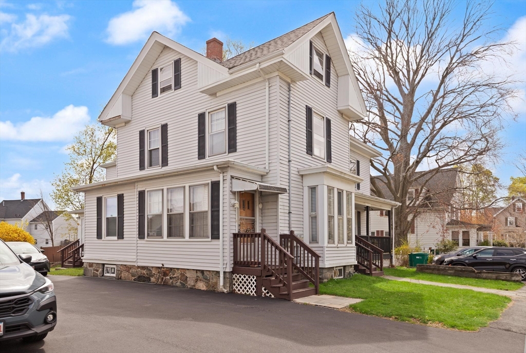 22 Scott St