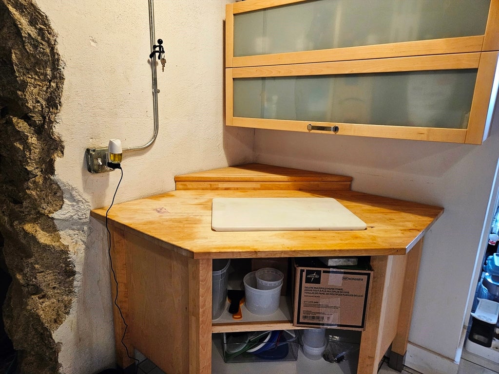 404 Roosevelt Ave #103G, Central Falls, RI Photo #8