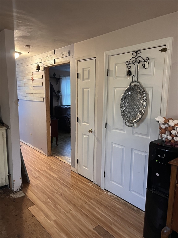 Barnstable, Massachusetts 02632, United States, 3 Bedrooms Bedrooms, ,2 BathroomsBathrooms,Residential,Active,95384