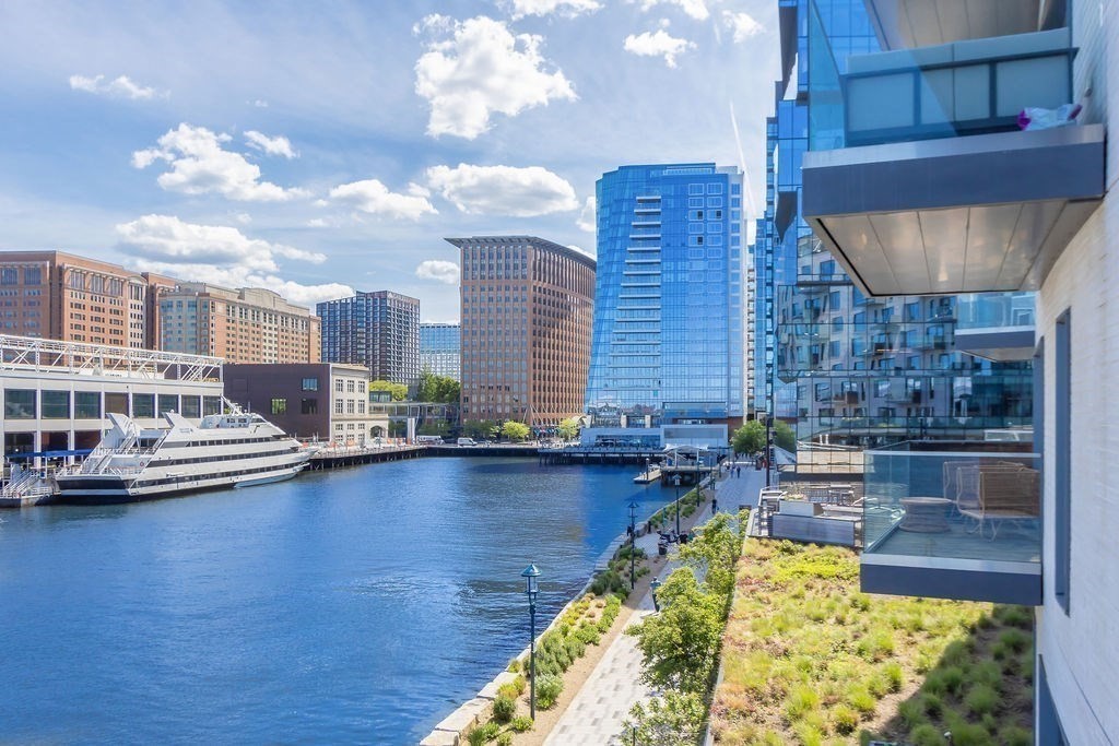 300 Pier 4 Blvd 3I