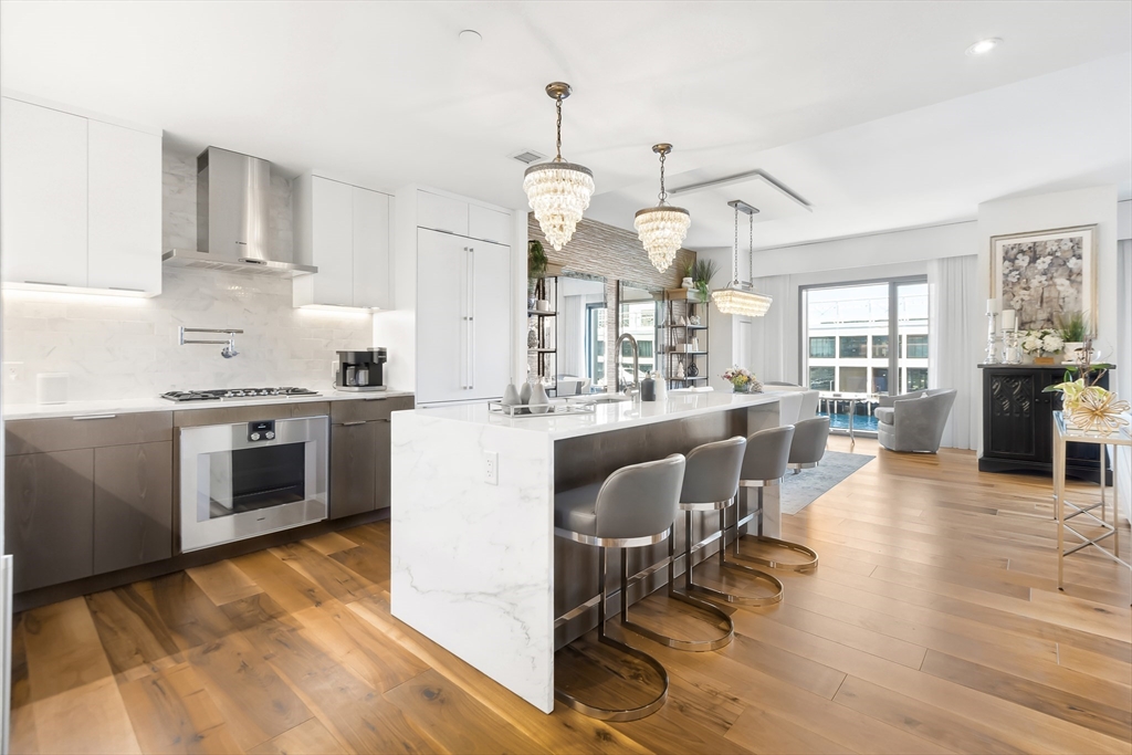 300 Pier 4 Blvd 3I