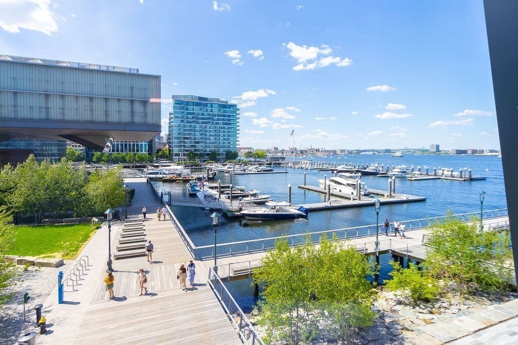 300 Pier 4 Blvd 3I