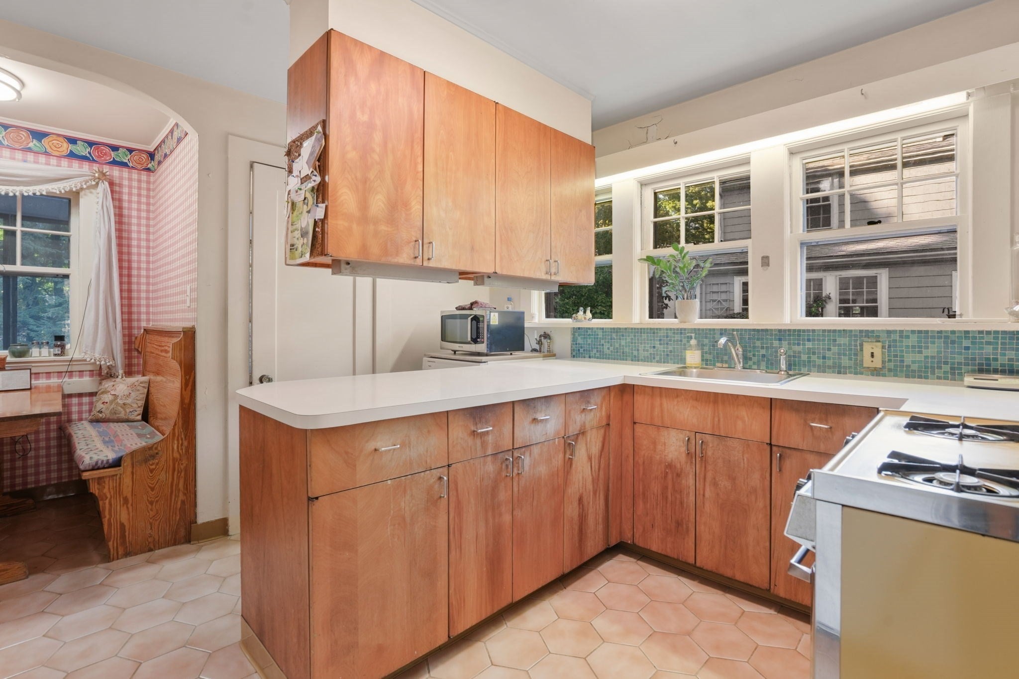 11 Stoneleigh Road, Newton, MA, 11 Stoneleigh Road, Newton, MA Photo #13