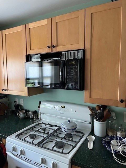46 Unity Ave 2