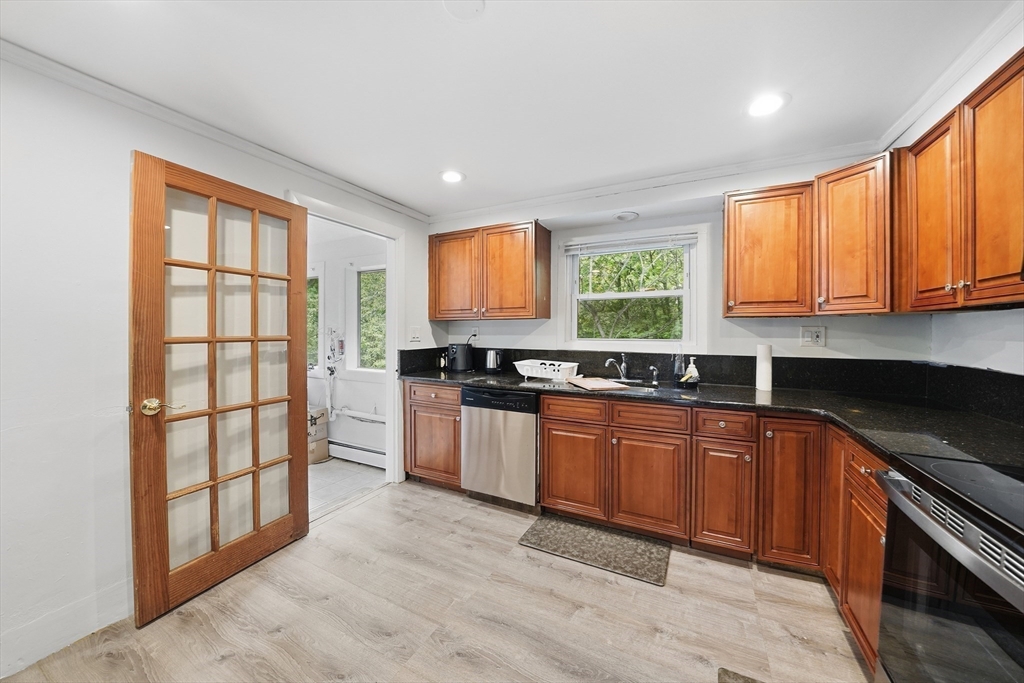 253 Lexington St, Woburn, MA Photo #15