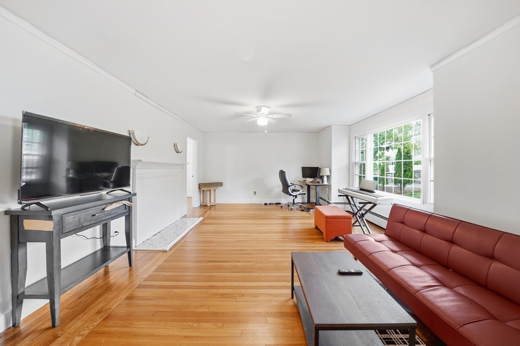 253 Lexington St, Woburn, MA Photo #11