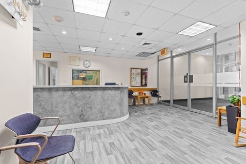 77 Pond Ave NR1 Brookline MA 02445