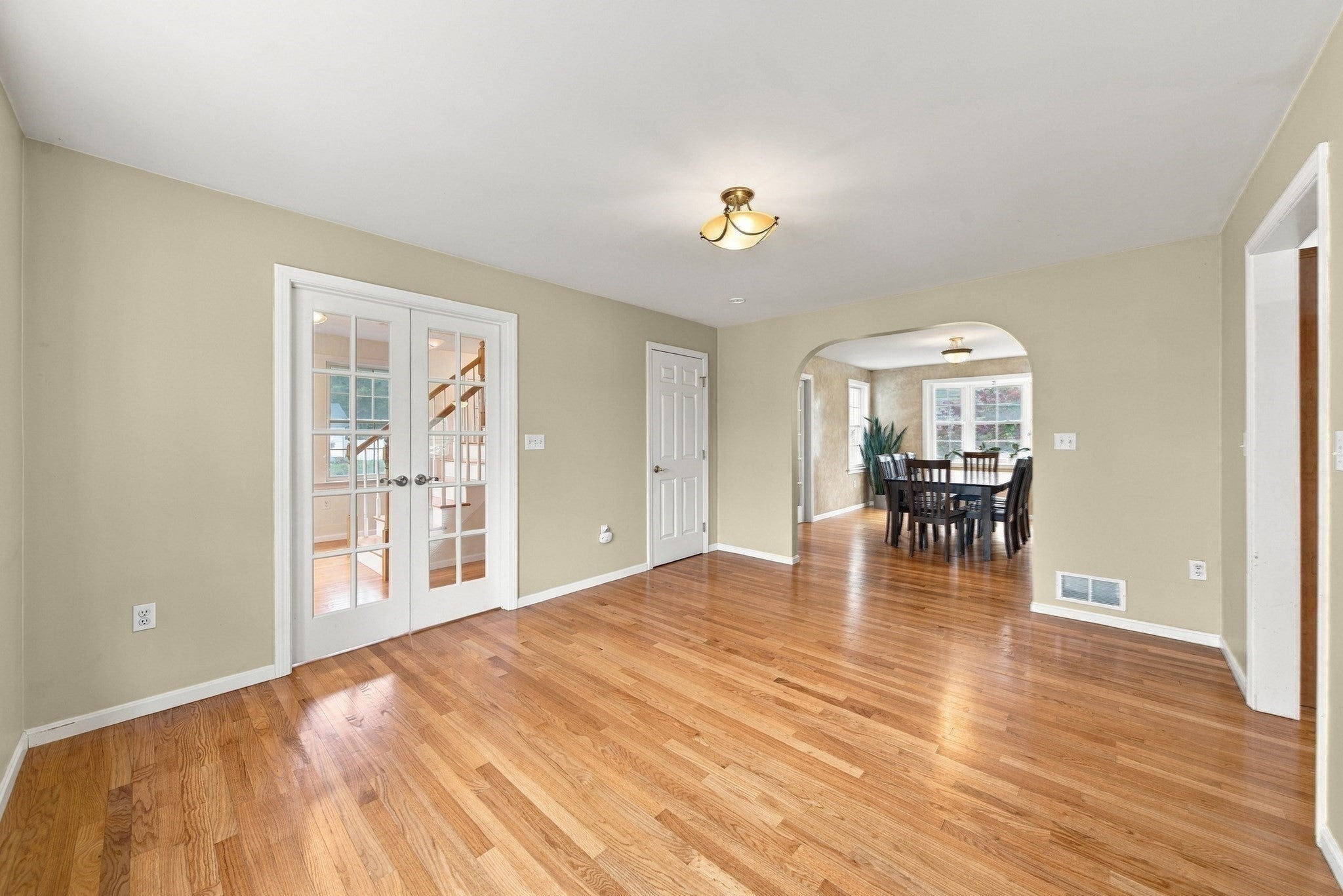 80 Grove St, Hopkinton, MA Photo #18