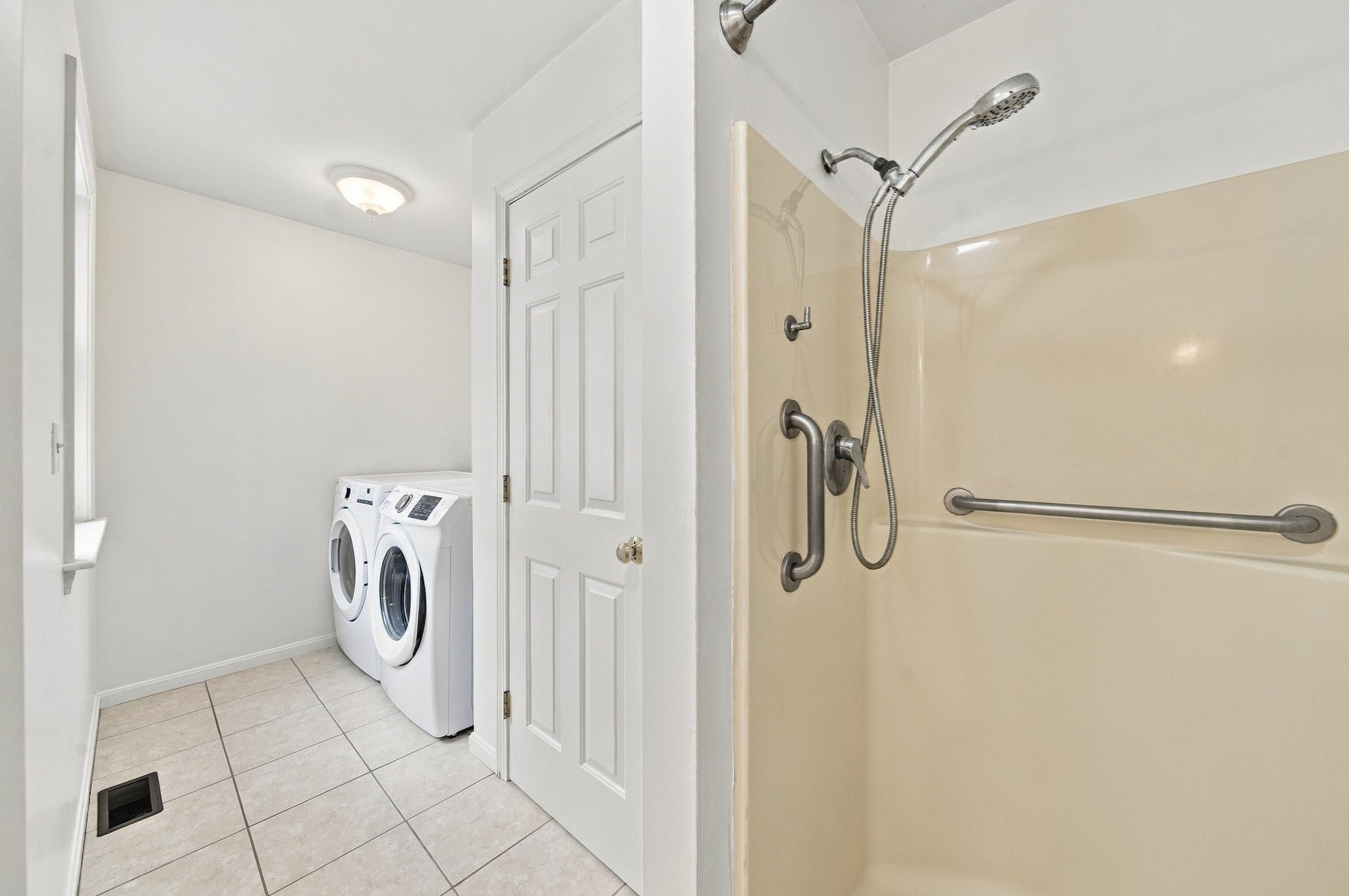 80 Grove St, Hopkinton, MA Photo #9