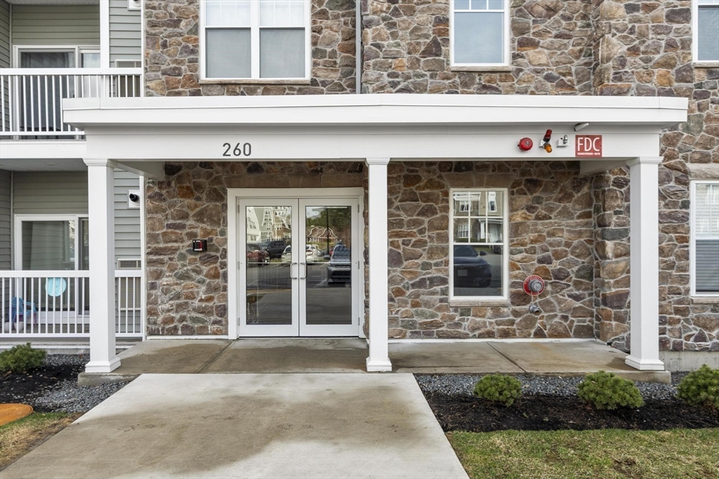 260 Martins Landing 412