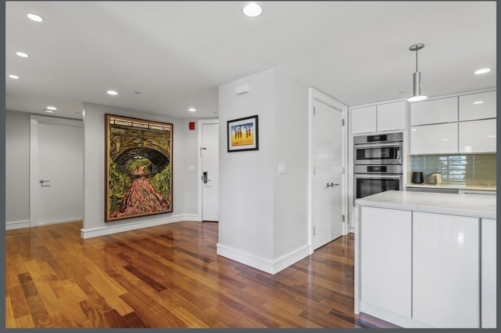 2 Battery Wharf 2408