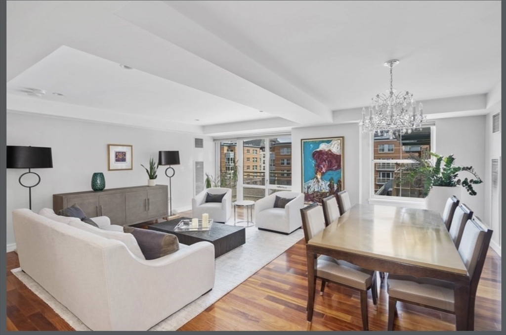 2 Battery Wharf 2408