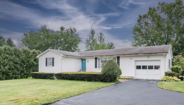 90 COLUMBIA DR, AMHERST, MA 01002 - Image c7bfae89e22f080be9434d3578dce2e3/2572313779