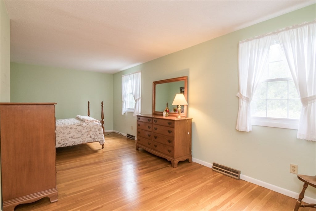 90 Columbia Drive, Amherst, MA, 90 Columbia Drive, Amherst, MA Photo #20