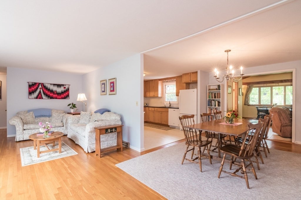 90 Columbia Drive, Amherst, MA, 90 Columbia Drive, Amherst, MA Photo #8