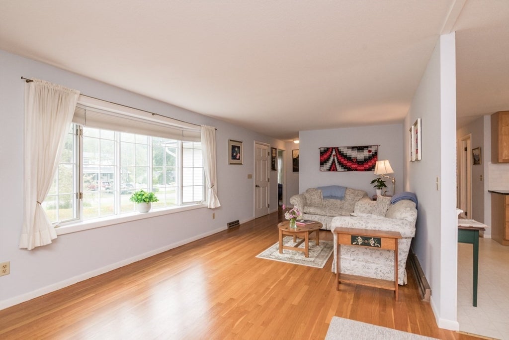 90 Columbia Drive, Amherst, MA, 90 Columbia Drive, Amherst, MA Photo #6