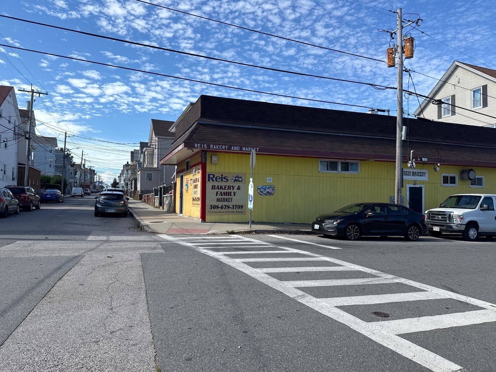 208 Snell St