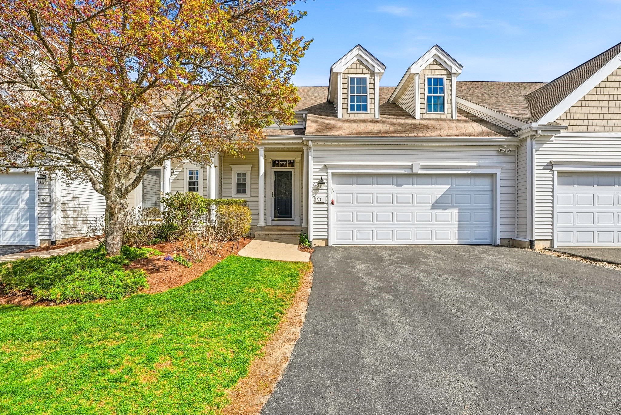 91 Buttercup Ln