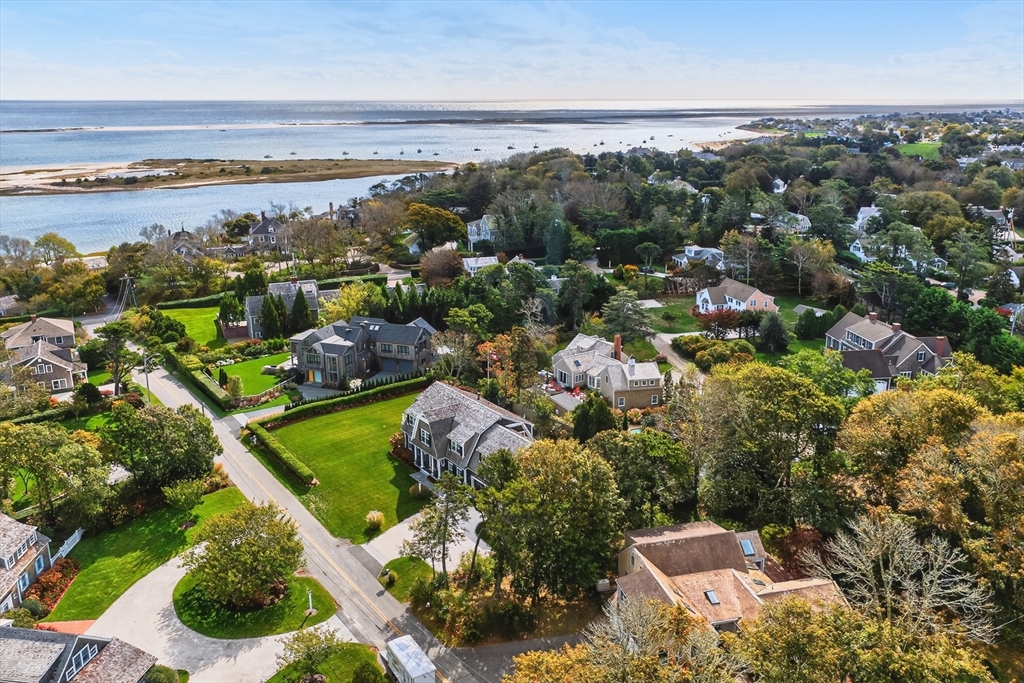 Chatham, Massachusetts 02633, United States, 5 Bedrooms Bedrooms, ,3 BathroomsBathrooms,Residential,Active,225419