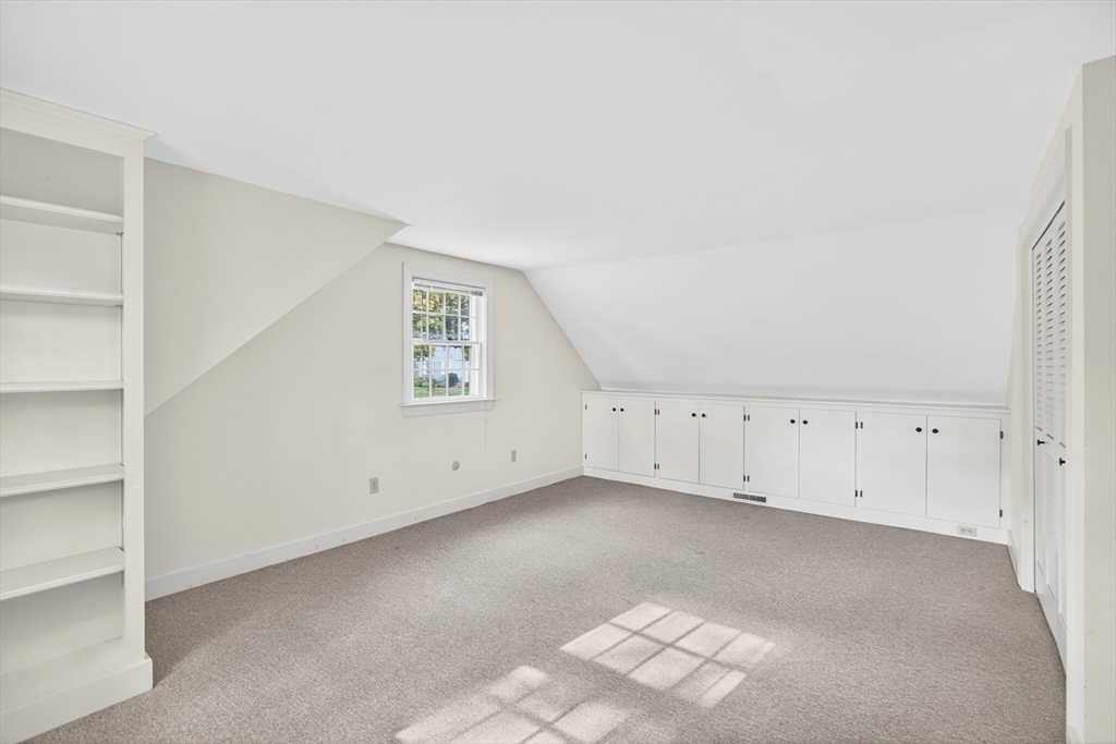 Chatham, Massachusetts 02633, United States, 5 Bedrooms Bedrooms, ,3 BathroomsBathrooms,Residential,Active,225419