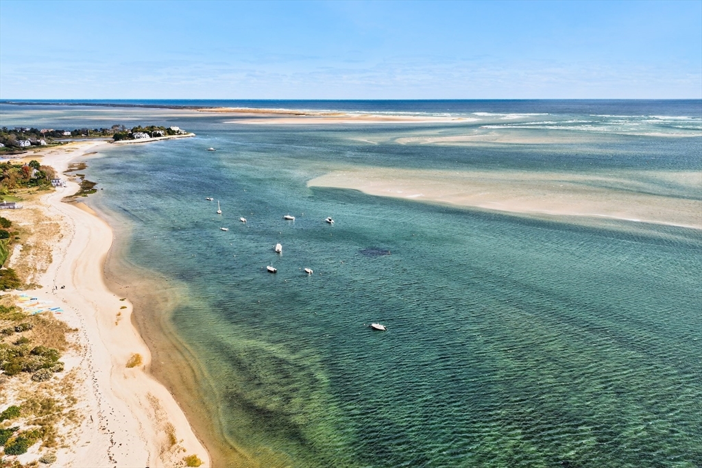 Chatham, Massachusetts 02633, United States, 5 Bedrooms Bedrooms, ,3 BathroomsBathrooms,Residential,Active,225419