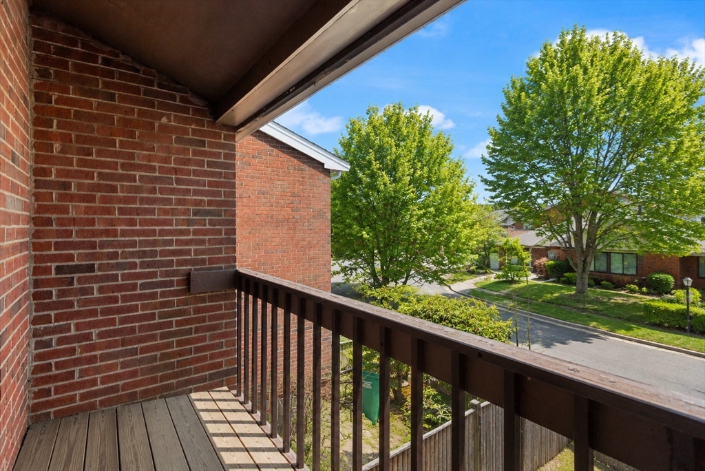 34 Rosewood Dr 34