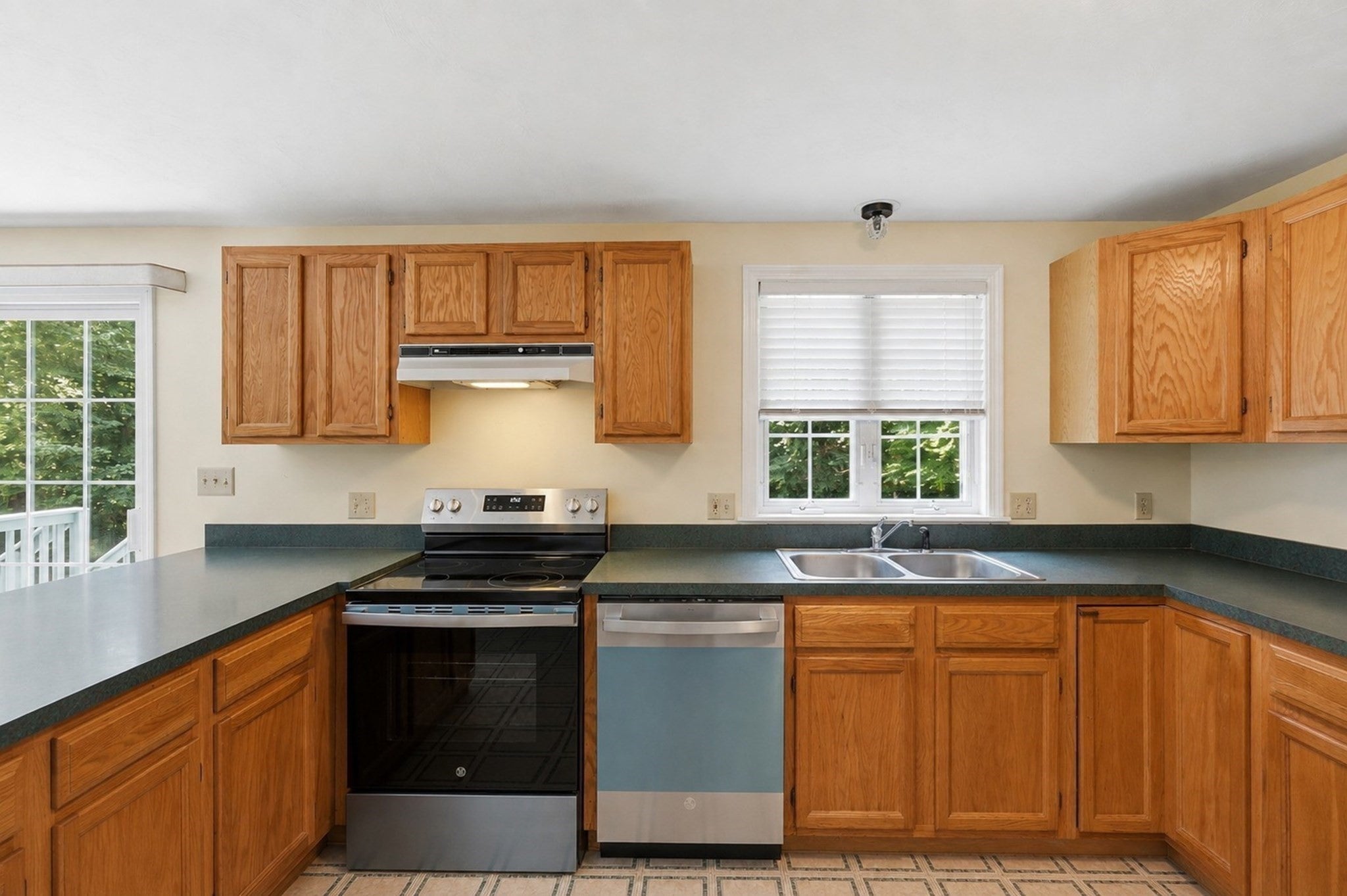 6 Conservation Drive, Douglas, MA, 6 Conservation Drive, Douglas, MA Photo #5