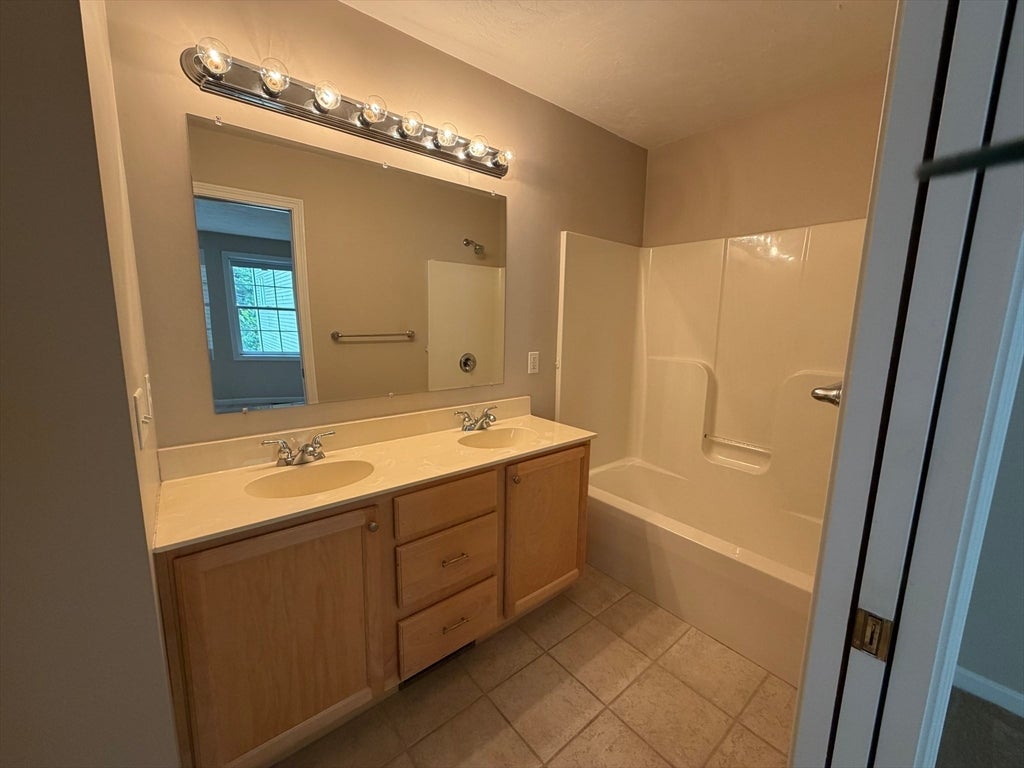7 Hartswood Drive #41, Haverhill, MA, 7 Hartswood Drive #41, Haverhill, MA Photo #13