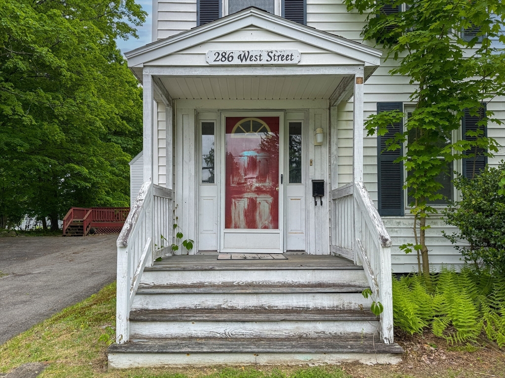 286 West St