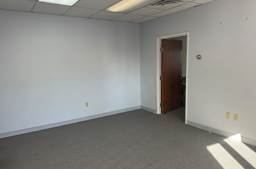 78 Faunce Corner Mall Road 545