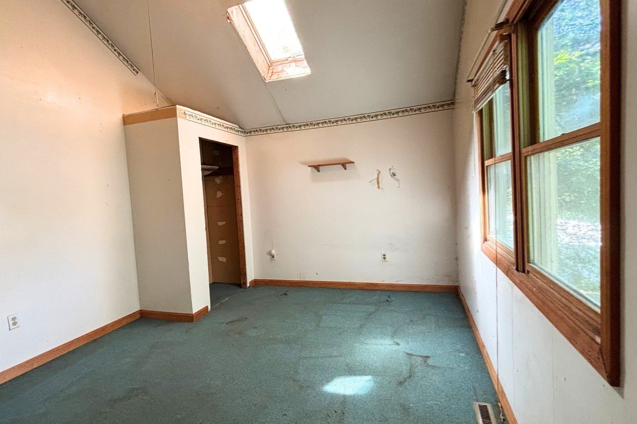 14 Doris Rd, Halifax, MA Photo #11