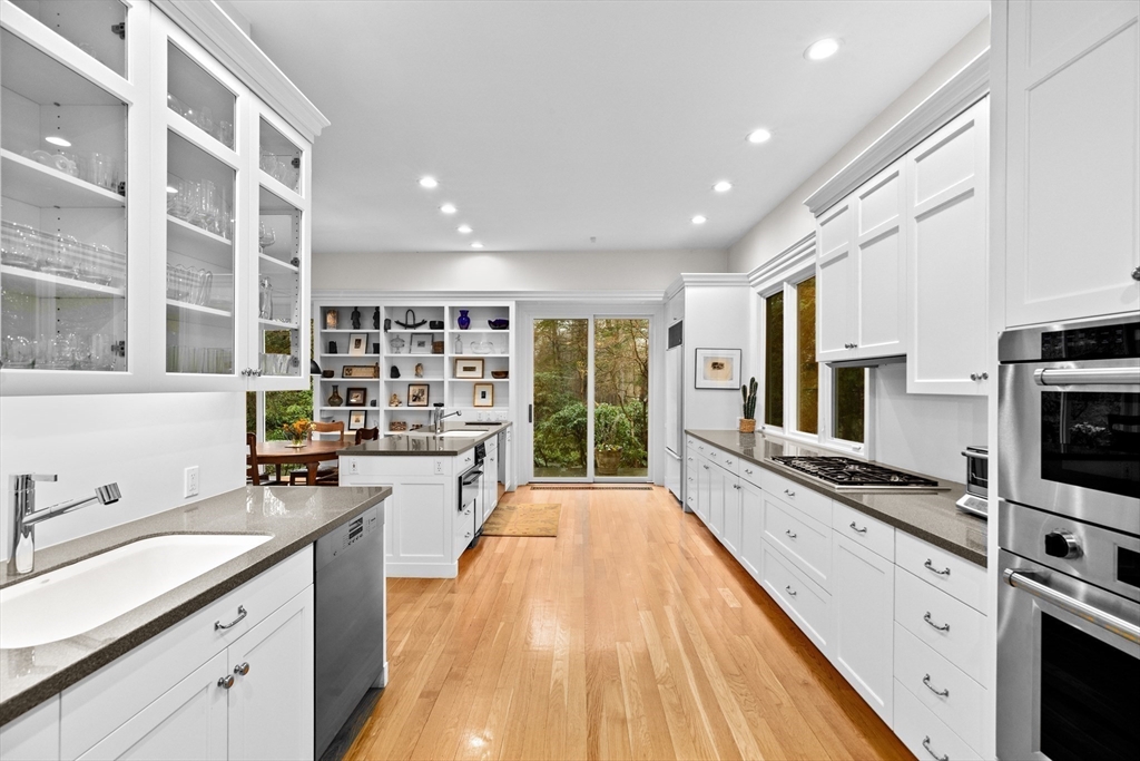 27 Walnut Pl