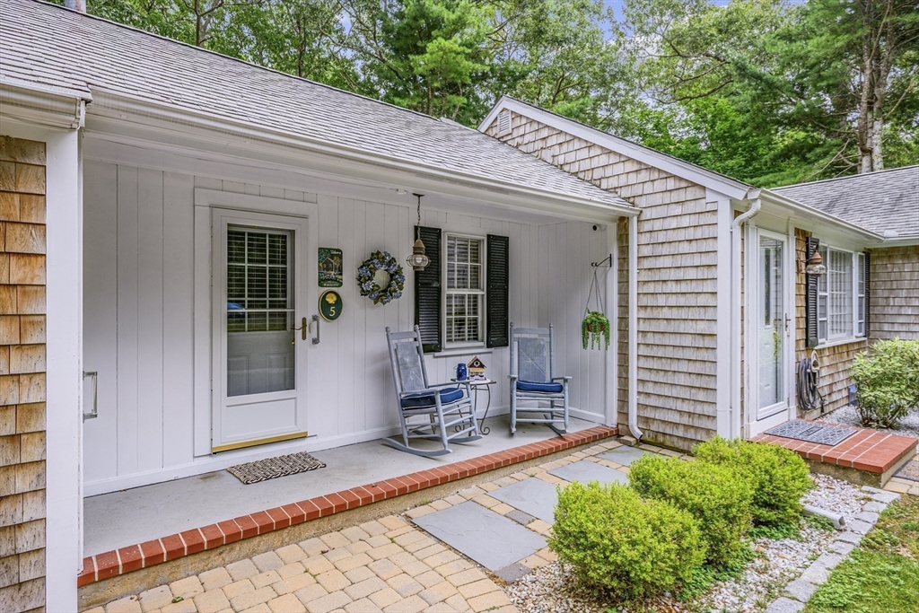 5 Hinckley Circle