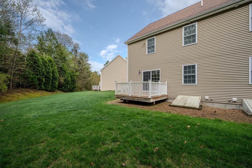 144 Pinewood Dr 8B