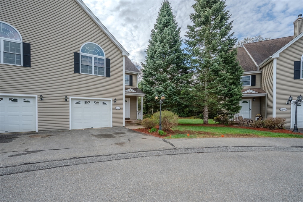 144 Pinewood Dr 8B