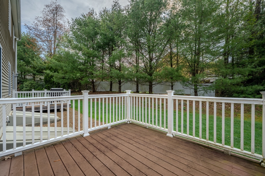 144 Pinewood Dr 8B