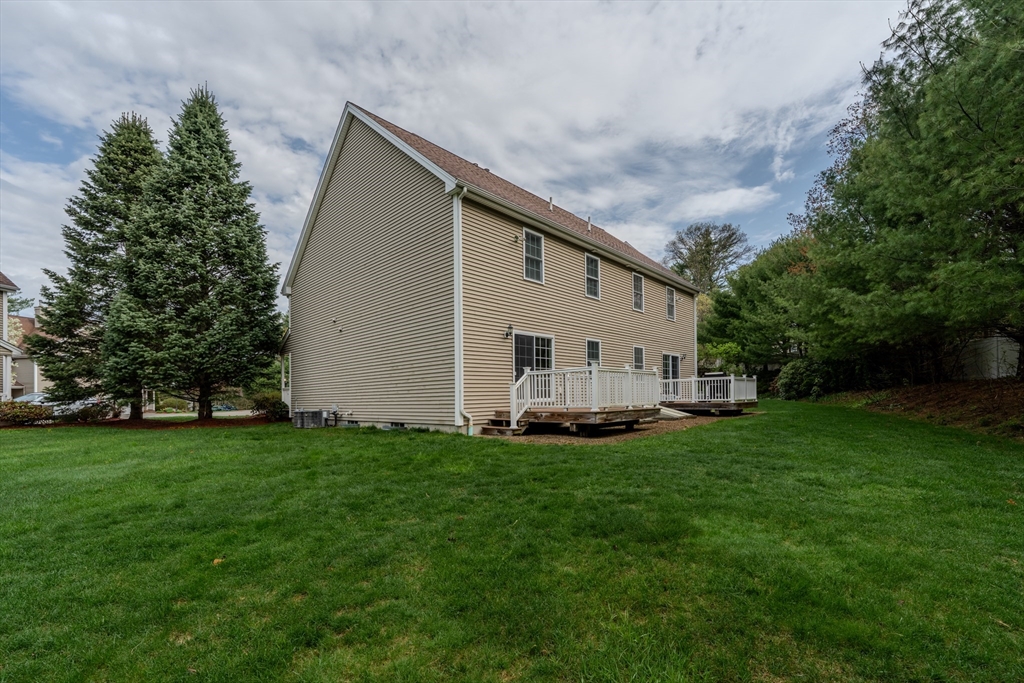144 Pinewood Dr 8B