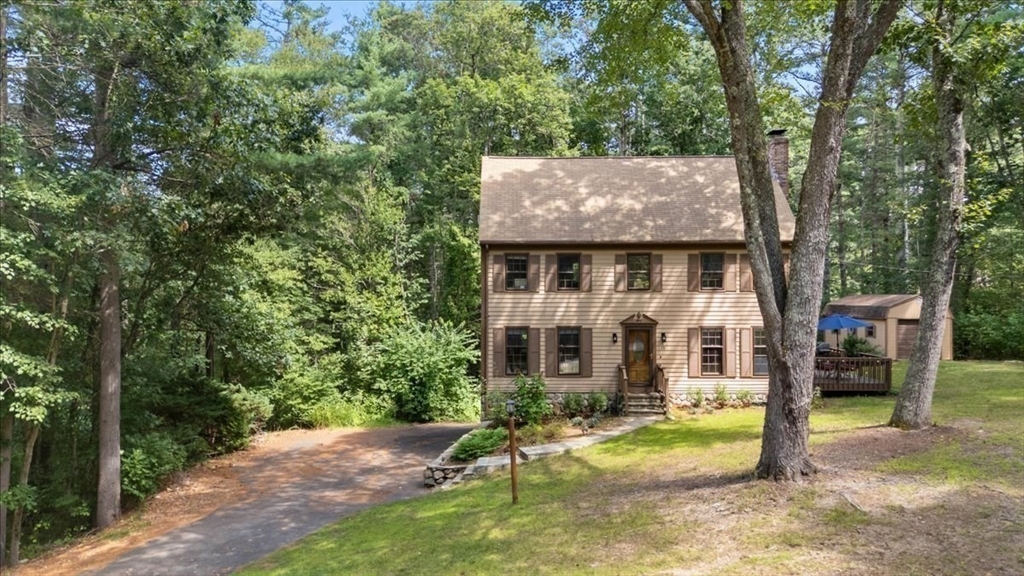 15 Daisy Dr