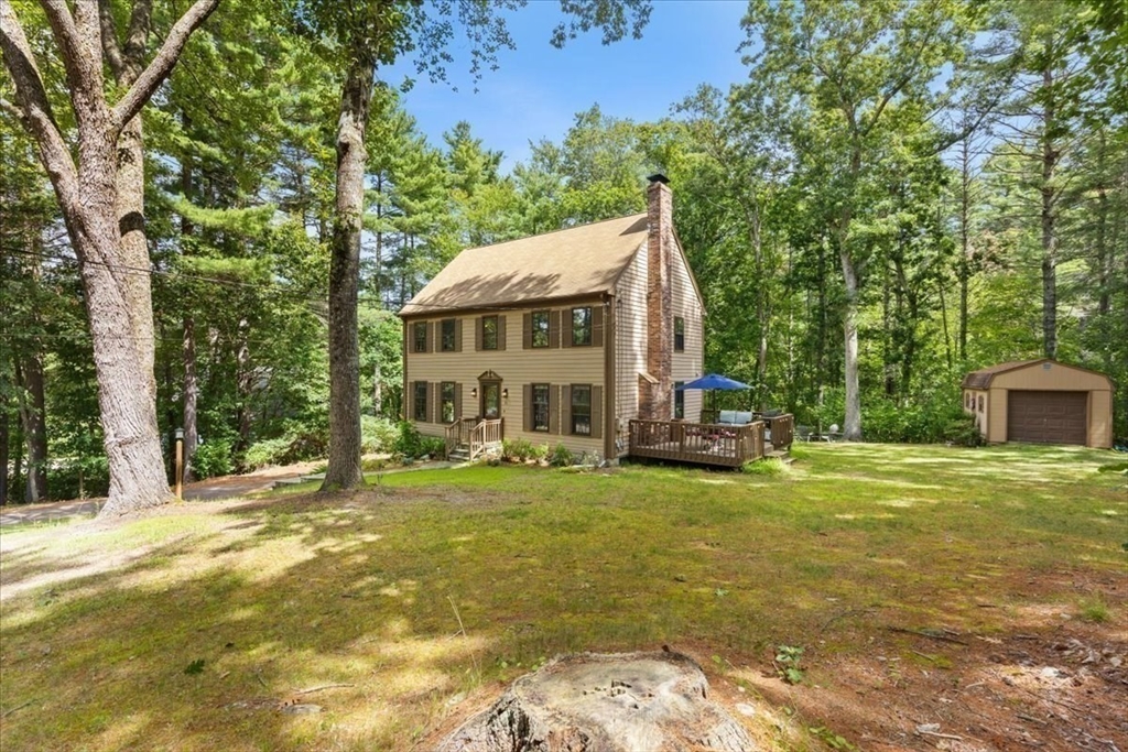 15 Daisy Dr