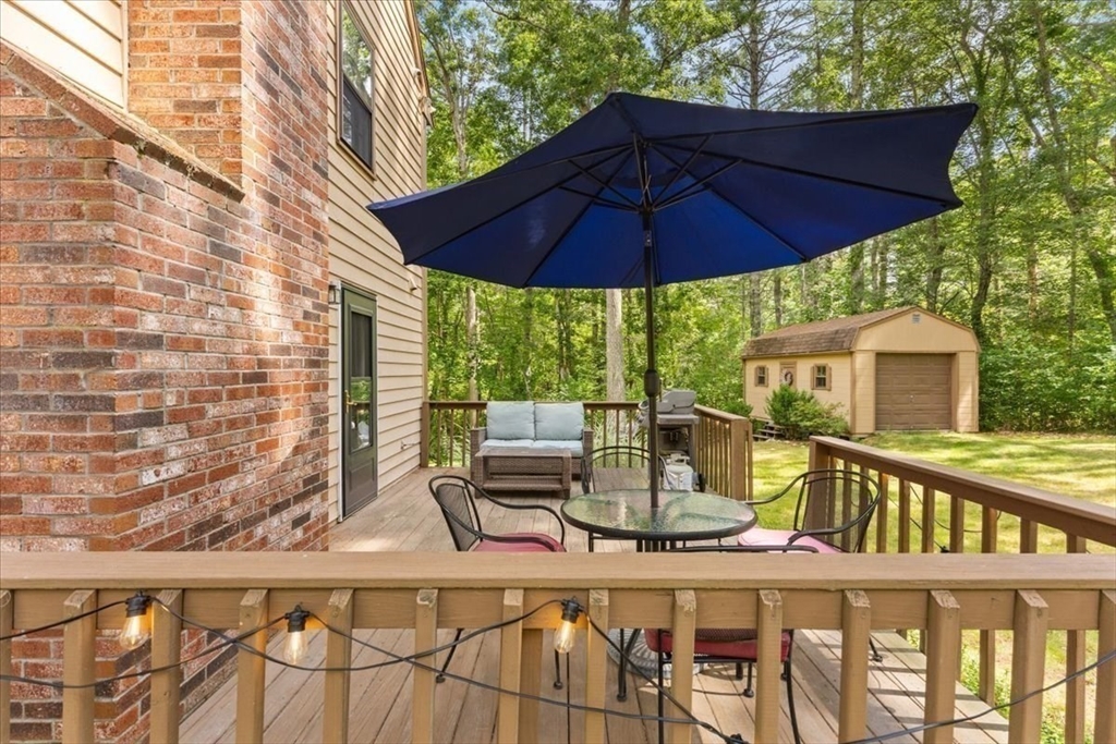15 Daisy Dr