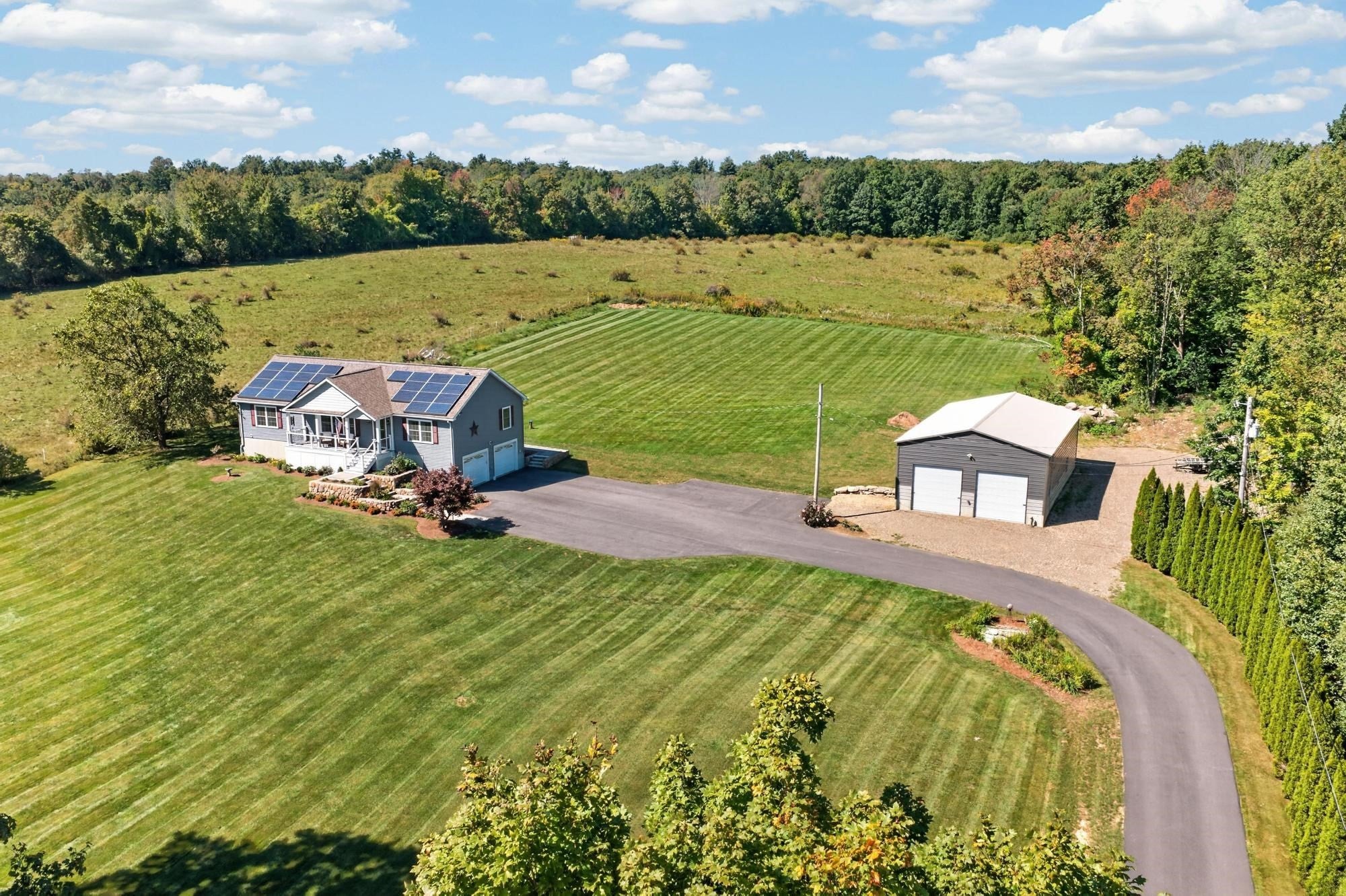 Photo: 528 Wauwinet Rd, Barre, MA Photo: 528 Wauwinet Rd, Barre, MA