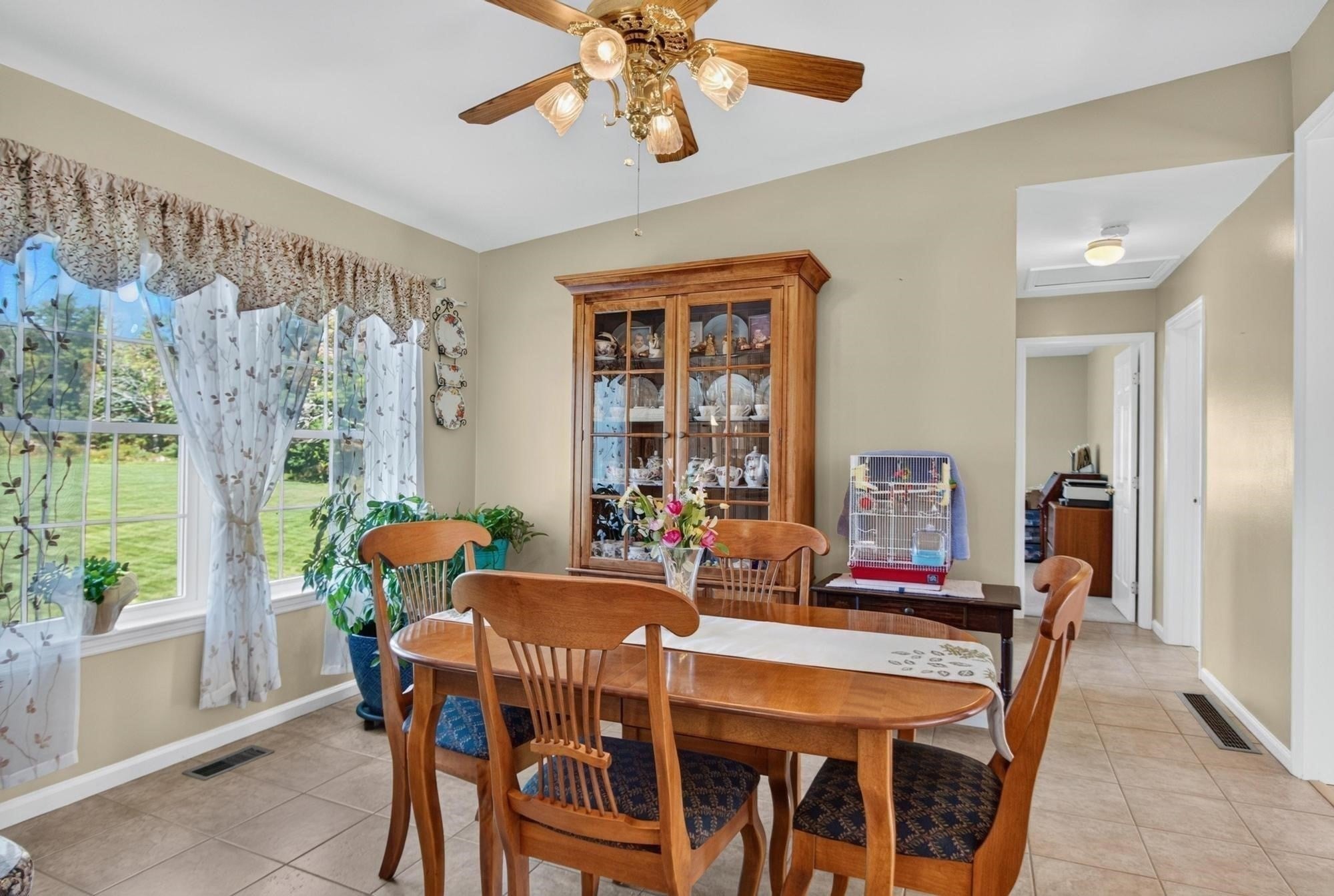 528 Wauwinet Rd, Barre, MA Photo #10